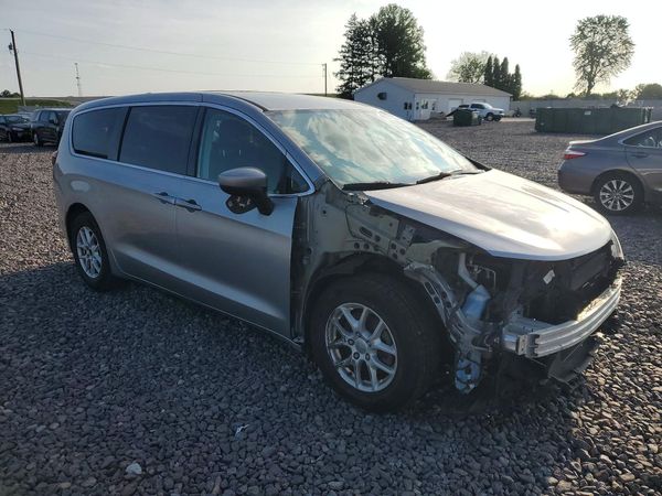 2017 CHRYSLER PACIFICA LX