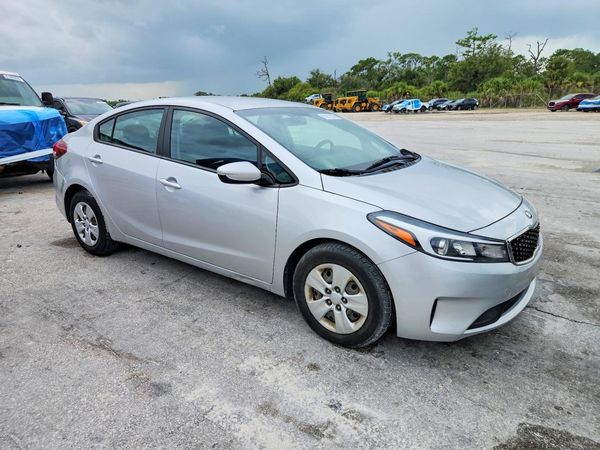 2017 KIA FORTE