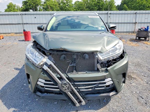 2018 TOYOTA HIGHLANDER SE/XLE