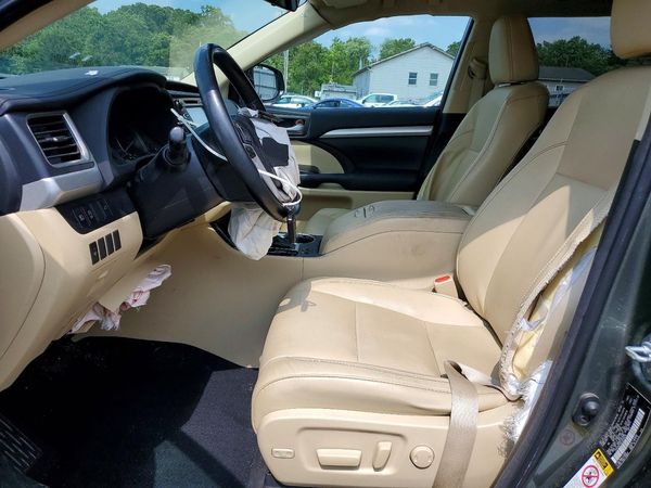 2018 TOYOTA HIGHLANDER SE/XLE