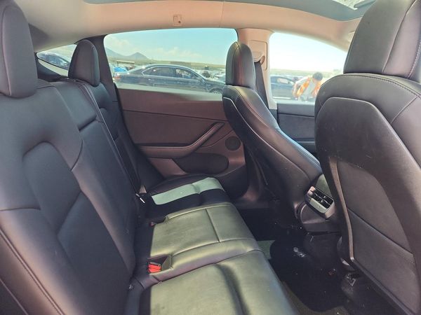 2020 TESLA MODEL Y