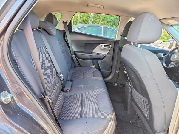 2017 KIA NIRO FE / LX / LX Tech