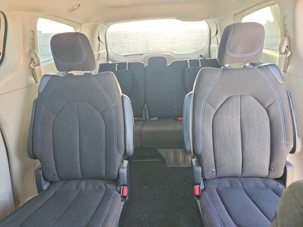 2021 CHRYSLER PACIFICA Touring