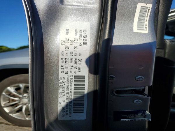 2019 JEEP CHEROKEE LATITUDE PLUS 4X4