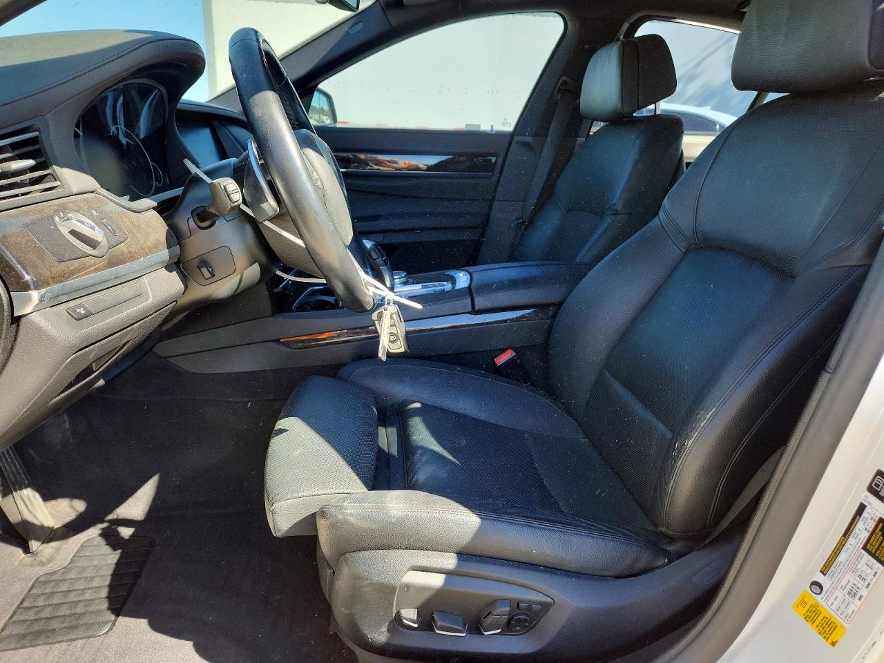 2015 BMW 740