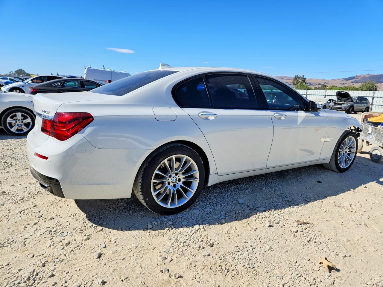 2015 BMW 740