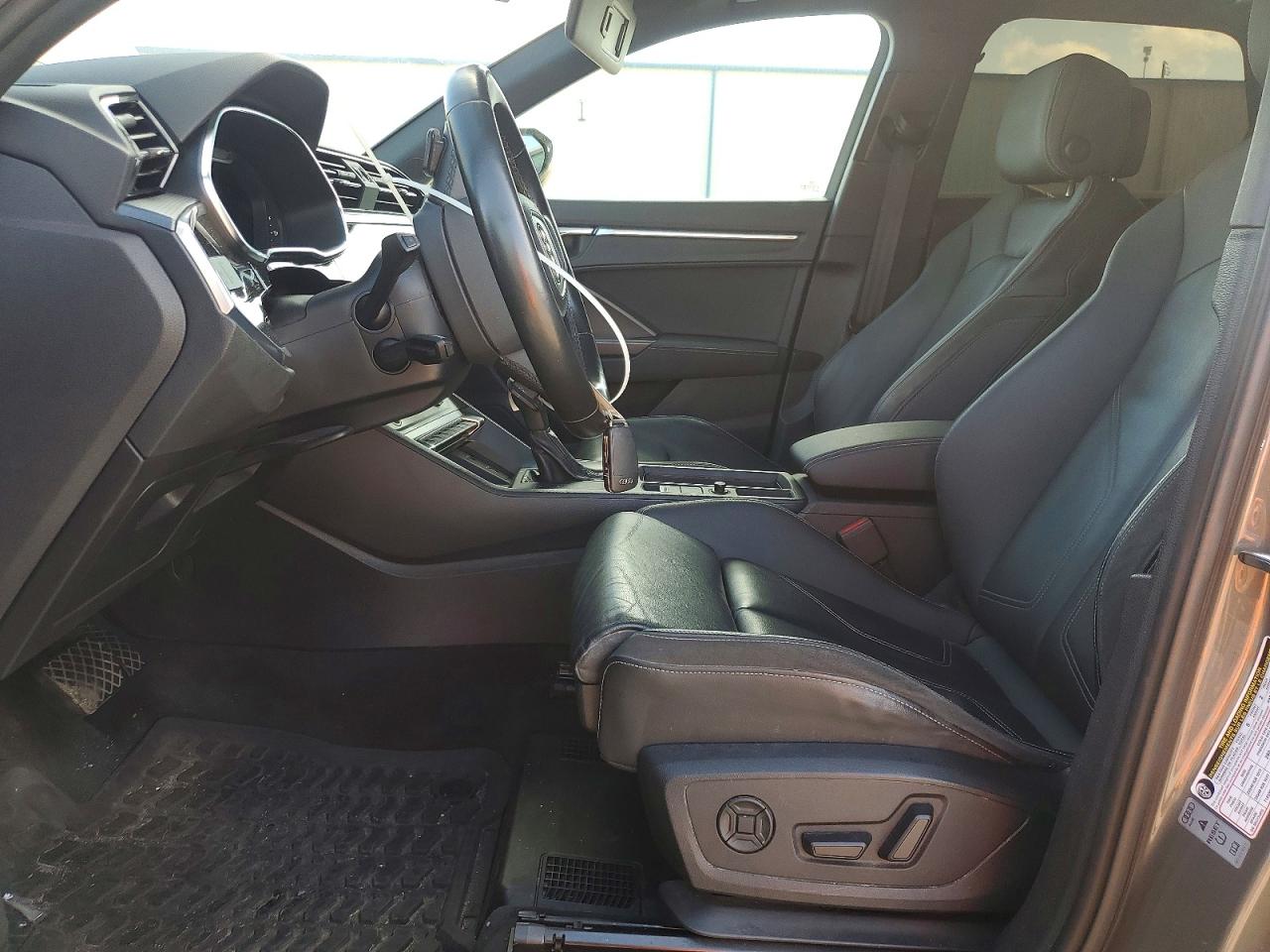 2021 AUDI Q3