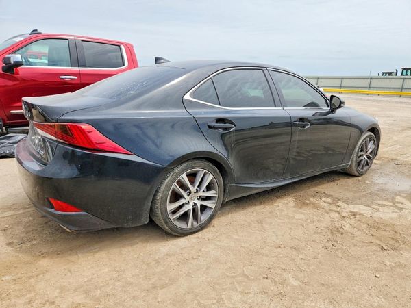 2018 LEXUS IS 300