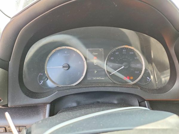 2018 LEXUS IS 300