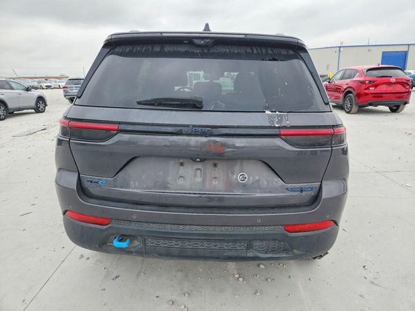 2022 JEEP CHEROKEE Trailhawk 4XE — DIRR