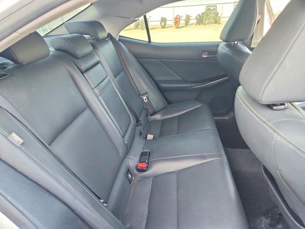 2015 LEXUS IS 250