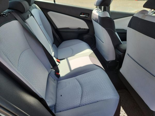 2016 TOYOTA PRIUS