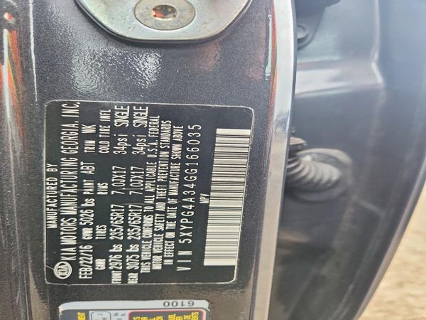 2016 KIA SORENTO L / LX