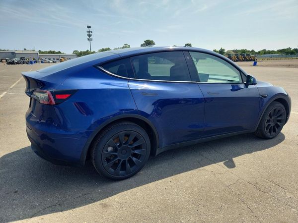 2022 TESLA MODEL Y