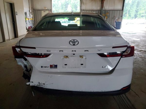 2025 TOYOTA CAMRY