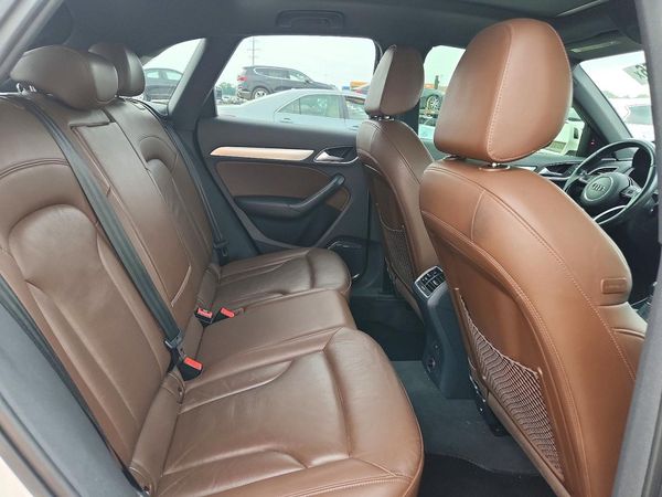 2015 AUDI Q3 quattro Prestige