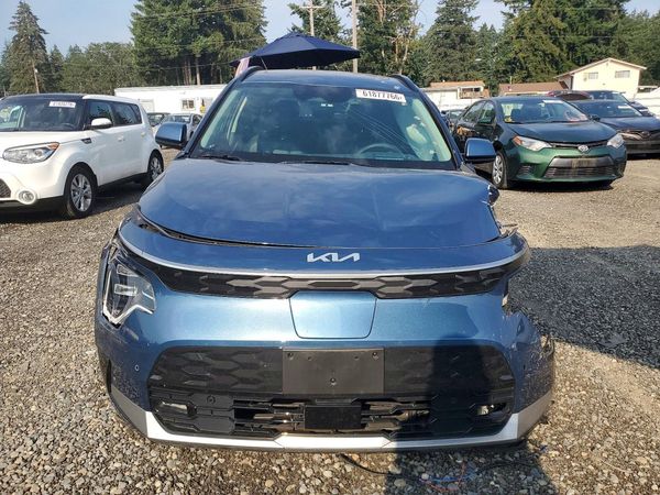 2023 KIA NIRO