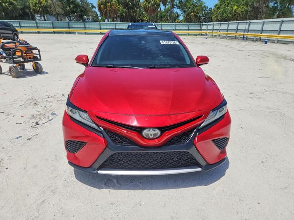 2019 TOYOTA CAMRY XSE