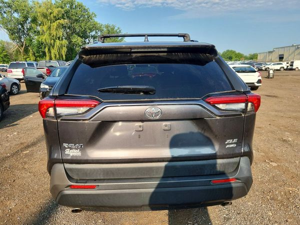 2019 TOYOTA RAV4 XLE / XLE Premium 4WD