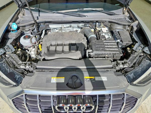 2025 AUDI Q3 S Line quattro Premium