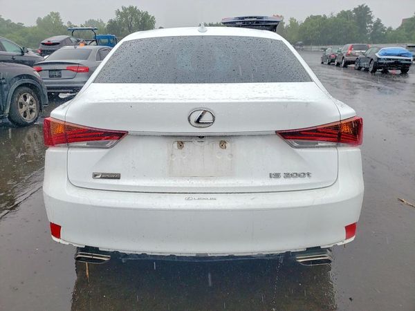 2017 LEXUS IS