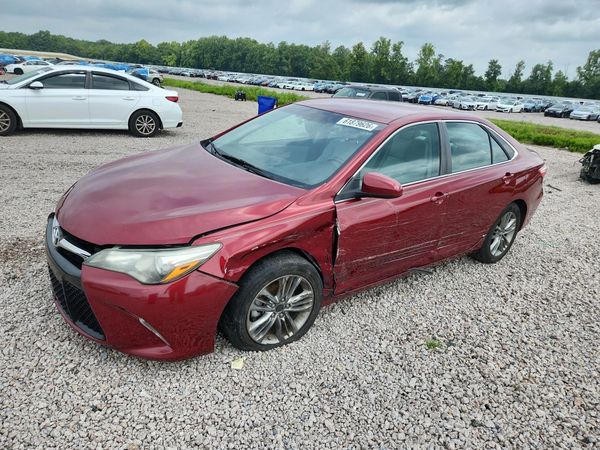 2016 TOYOTA CAMRY