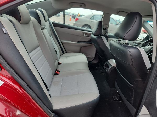 2016 TOYOTA CAMRY