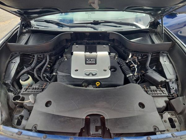 2015 INFINITI QX70