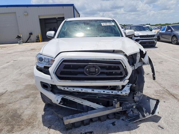 2022 TOYOTA TACOMA SR5