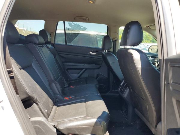 2018 VOLKSWAGEN ATLAS 4Motion SE