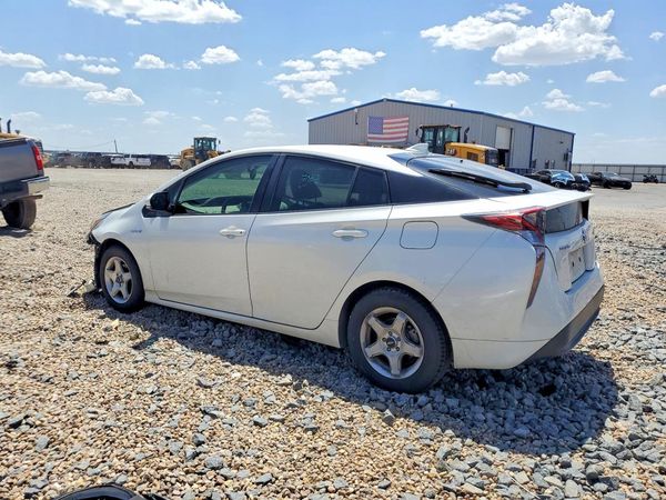 2016 TOYOTA PRIUS