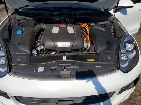 2015 PORSCHE CAYENNE E-Hybrid