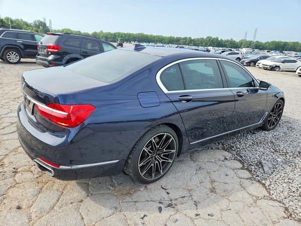 2016 BMW 740