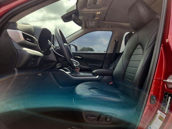 2020 TOYOTA HIGHLANDER