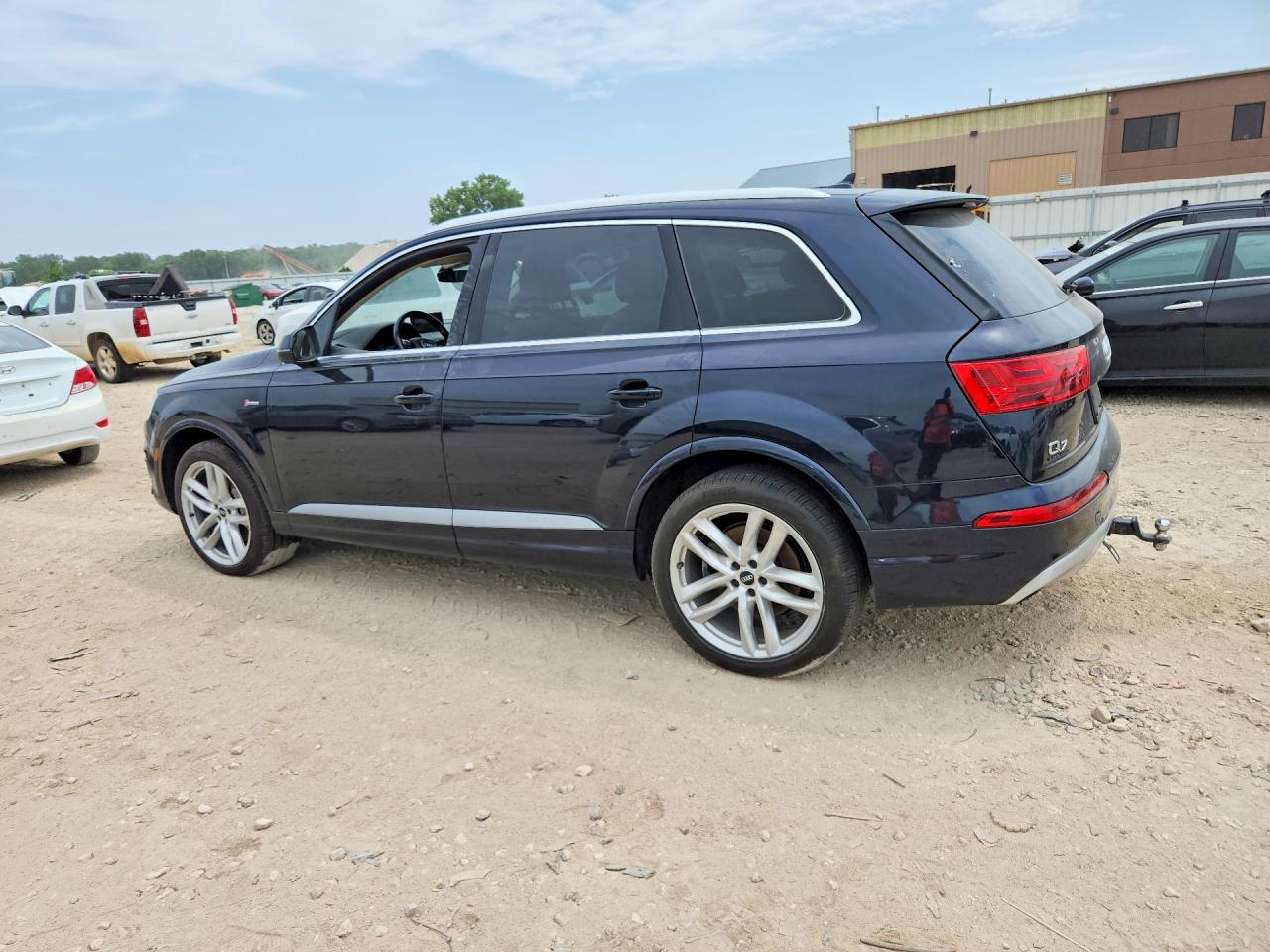 2017 AUDI Q7 quattro Prestige