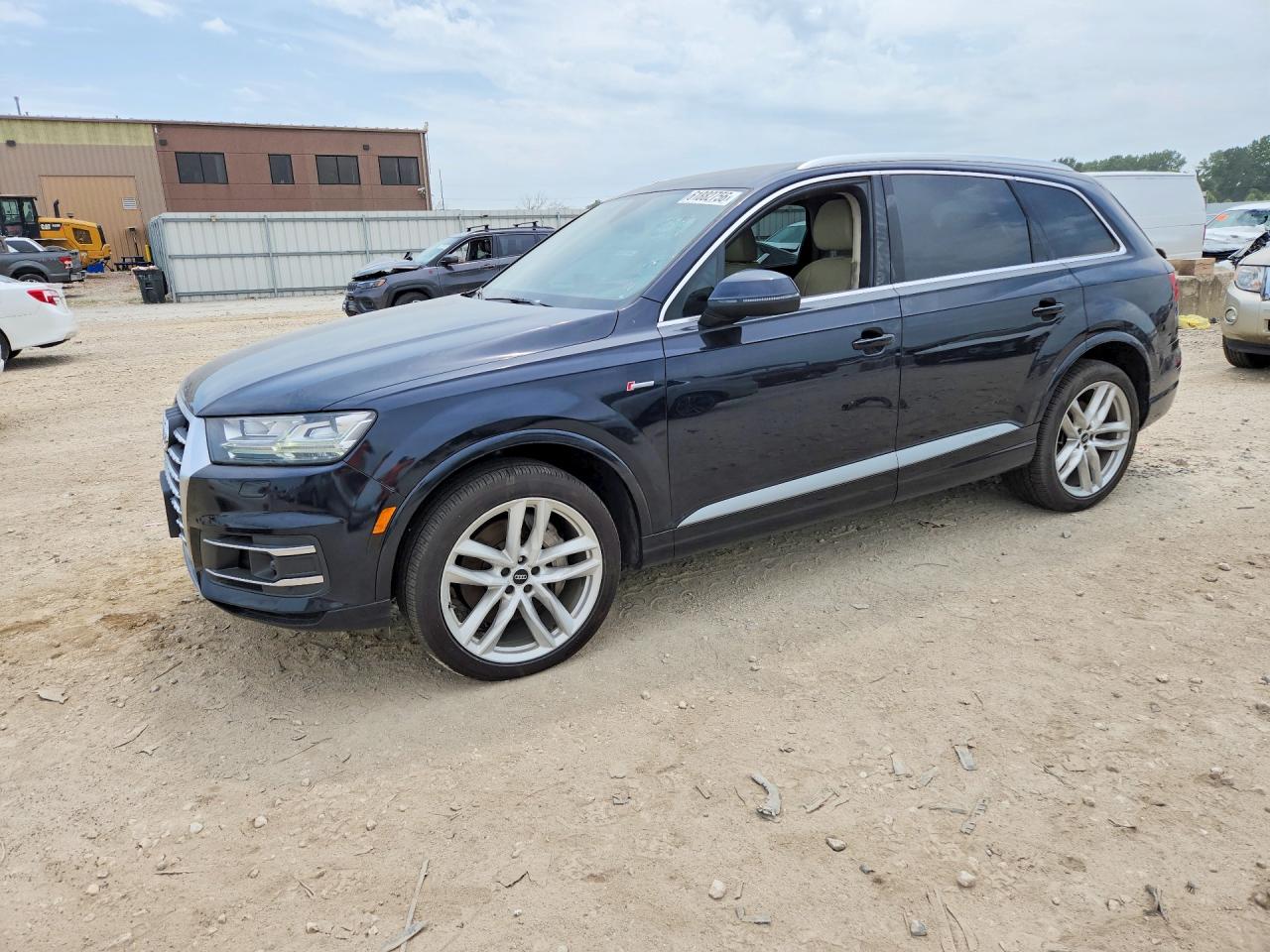 2017 AUDI Q7 quattro Prestige
