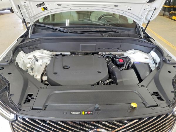 2026 VOLVO XC90 Ultra Bright