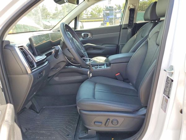 2025 KIA SORENTO