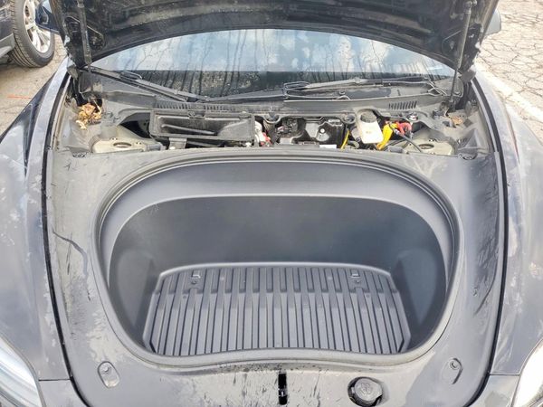 2025 TESLA MODEL 3 — Engine bay