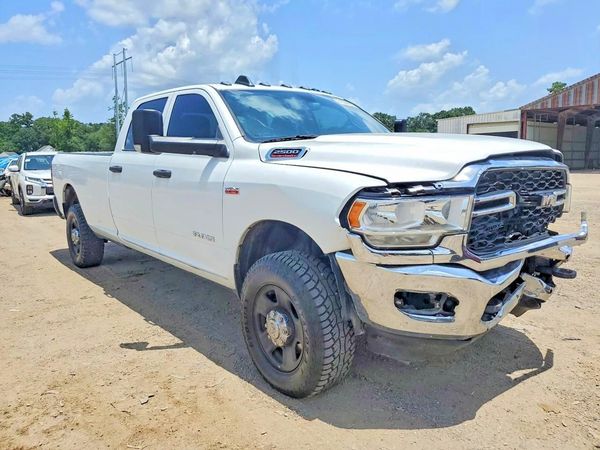 2022 RAM 2500 TRADESMAN CREW CAB 4X4