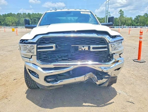 2022 RAM 2500 TRADESMAN CREW CAB 4X4