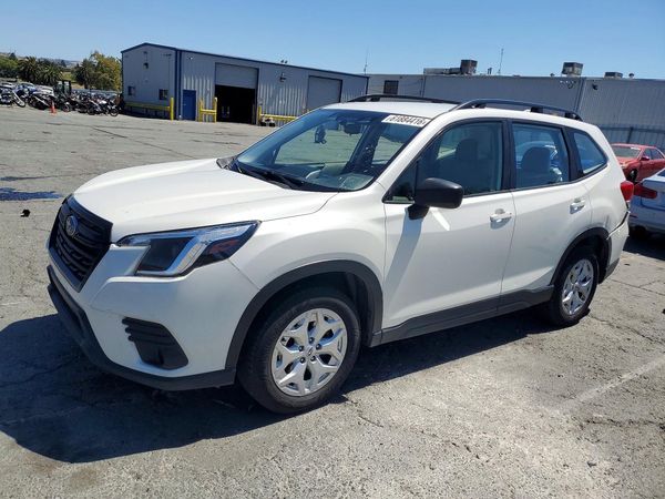 2022 SUBARU FORESTER Base Plus