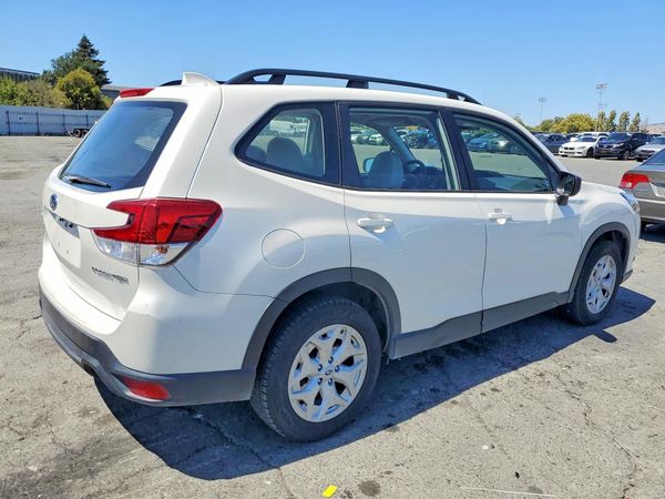 2022 SUBARU FORESTER Base Plus