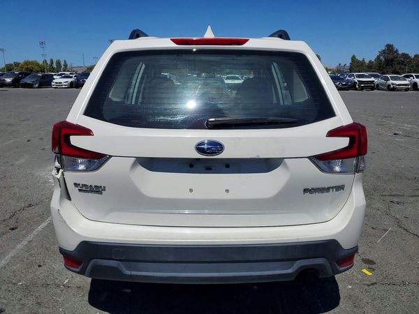 2022 SUBARU FORESTER Base Plus