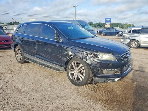 2012 AUDI Q7 Premium Plus