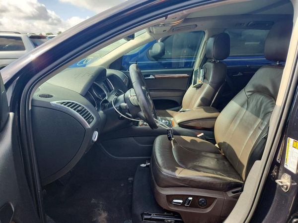 2012 AUDI Q7 Premium Plus