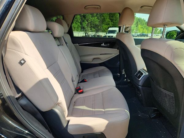 2019 KIA SORENTO