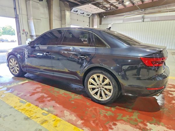 2017 AUDI A4 quattro Premium