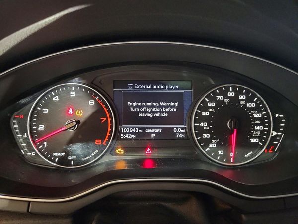 2017 AUDI A4 quattro Premium