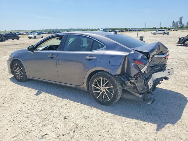 2016 LEXUS ES